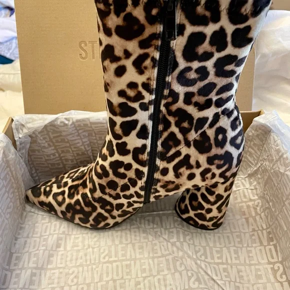 Steve Madden animal print toe boot. 9M. NWB. - Picture 7 of 9
